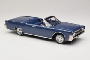 Lincoln Continental Convertible Kék Metál The Lincoln Lawyer KK-Scale 1:18 KKDC181522 Fém – 5. kép a 7-ből