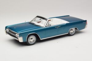 Lincoln Continental Convertible Türkiz Metál KK-Scale 1:18 KKDC181524 Fém