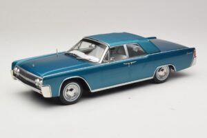 Lincoln Continental Convertible Türkiz Metál KK-Scale 1:18 KKDC181524 Fém – 2. kép a 7-ből