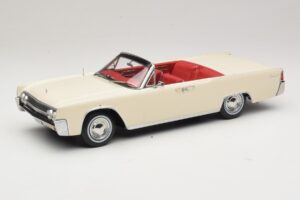 Lincoln Continental Convertible Fehér John F. Kennedy KK-Scale 1:18 KKDC181523 Fém