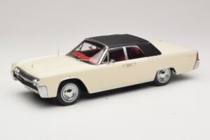 Lincoln Continental Convertible Fehér John F. Kennedy KK-Scale 1:18 KKDC181523 Fém – 2. kép a 7-ből
