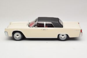 Lincoln Continental Convertible Fehér John F. Kennedy KK-Scale 1:18 KKDC181523 Fém – 4. kép a 7-ből