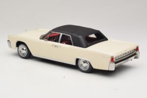 Lincoln Continental Convertible Fehér John F. Kennedy KK-Scale 1:18 KKDC181523 Fém – 6. kép a 7-ből