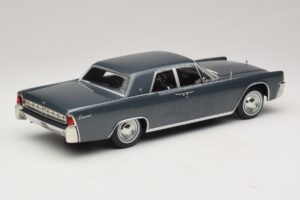 Lincoln Continental Szürke Metál Marnie KK-Scale 1:18 KKDC181482 Fém – 2. kép a 6-ből