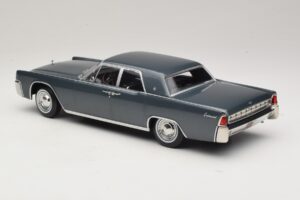 Lincoln Continental Szürke Metál Marnie KK-Scale 1:18 KKDC181482 Fém – 5. kép a 6-ből
