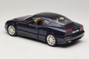 Maserati 3200 GT Kék Bburago 1:18 3371-P1 Fém – 7. kép a 8-ből
