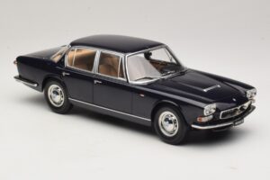 Maserati Quattroporte I Sötétkék KK-Scale 1:18 KKDC181513 Fém – 4. kép a 6-ből