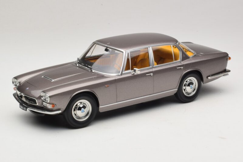 Maserati Quattroporte I Szürke Metál KK-Scale 1:18 KKDC181511 Fém