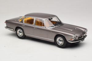 Maserati Quattroporte I Szürke Metál KK-Scale 1:18 KKDC181511 Fém – 4. kép a 6-ből