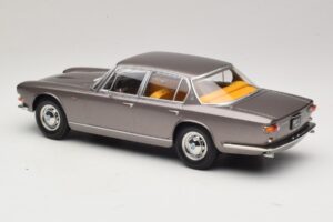 Maserati Quattroporte I Szürke Metál KK-Scale 1:18 KKDC181511 Fém – 5. kép a 6-ből