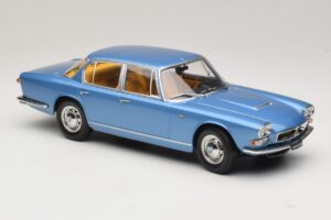 Maserati Quattroporte I Világoskék Metál KK-Scale 1:18 KKDC181514 Fém – 4. kép a 6-ből