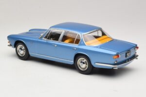 Maserati Quattroporte I Világoskék Metál KK-Scale 1:18 KKDC181514 Fém – 5. kép a 6-ből
