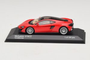 McLaren 570GT Vermillion Red Minichamps 1:43 537154522 Diecast