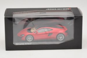 McLaren 570GT Vermillion Red Minichamps 1:43 537154522 Diecast – 5. kép a 5-ből