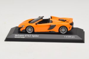 McLaren 675LT Spider Narancssárga Minichamps 1:43 537154431 Diecast