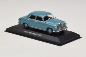 Mercedes 180 W120 Kék Maxichamps 1:43 940033102 Fém – 3. kép a 5-ből