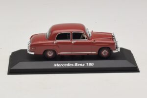 Mercedes 180 W120 Piros Maxichamps 1:43 940033101 Diecast