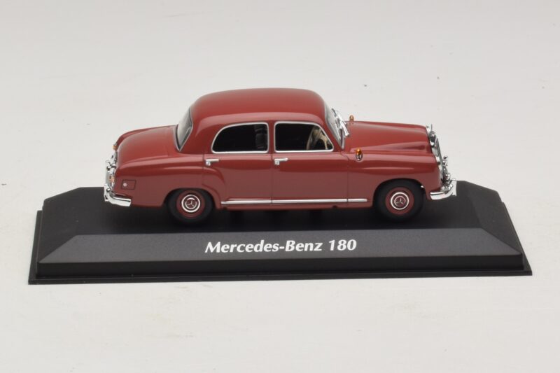 Mercedes 180 W120 Piros Maxichamps 1:43 940033101 Diecast