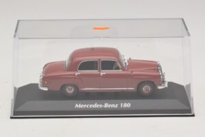 Mercedes 180 W120 Piros Maxichamps 1:43 940033101 Diecast – 4. kép a 5-ből
