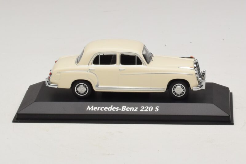 Mercedes 220 S W180 Fehér Maxichamps 1:43 940033000 Diecast