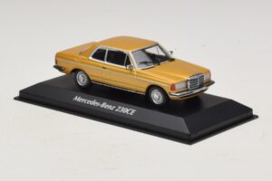 Mercedes 230 CE C123 Arany Metál Maxichamps 1:43 940032220 Diecast – 3. kép a 5-ből