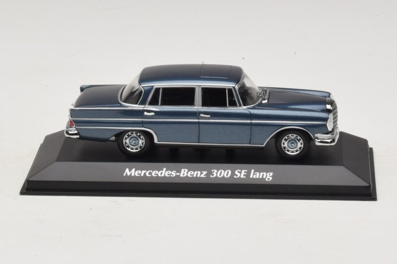 Mercedes 300 SE W112 Lang Kék Metál Maxichamps 1:43 940035200 Diecast