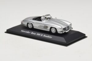 Mercedes 300 SL W198 Roadster Ezüst Maxichamps 1:43 940039030 Fém – 3. kép a 5-ből