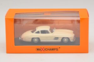 Mercedes 300 SL W198 Fehér Maxichamps 1:43 940039002 Diecast – 5. kép a 5-ből