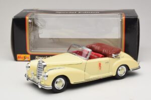 Mercedes 300S Krémszínű Maisto 1:18 31806 Fém – 8. kép a 8-ből