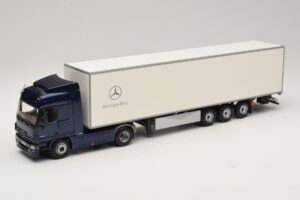 Mercedes Actros 1044 Kék Minichamps 1:43 B66000604 Fém