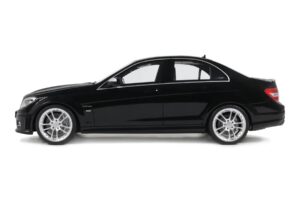 Mercedes C63 AMG W204 Brabus B63S Obsidian Black GT Spirit 1:18 GT582 Gyanta – 3. kép a 5-ből