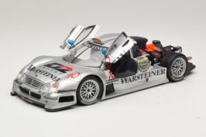Mercedes CLK GTR #10 Warsteiner 1999 Maisto 1:18 38848 Fém – 2. kép a 8-ből