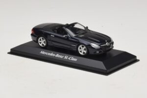 Mercedes SL R230 Kék Metál Maxichamps 1:43 940037531 Fém – 3. kép a 5-ből