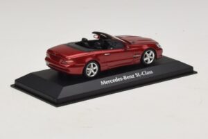 Mercedes SL R230 Piros Metál Maxichamps 1:43 940037530 Diecast – 2. kép a 5-ből