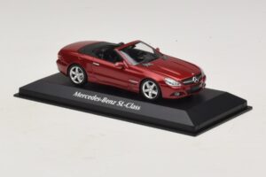 Mercedes SL R230 Piros Metál Maxichamps 1:43 940037530 Diecast – 3. kép a 5-ből