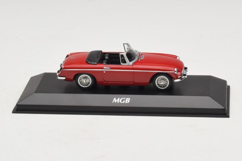 MG MGB Mk1 Piros Maxichamps 1:43 940131030 Diecast