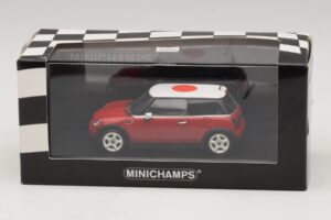 Mini Cooper One R50 Piros Japán Zászlóval Minichamps 1:43 MINI034 Fém – 5. kép a 5-ből