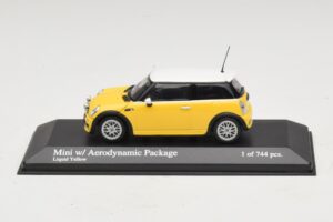 Mini Cooper One R50 Aero Csomaggal Sárga Minichamps 1:43 431138274 Fém