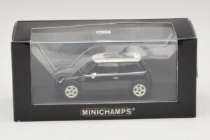 Mini Cooper S R53 Fekete Panorámatetővel Minichamps 1:43 MINI022 Fém – 4. kép a 4-ből