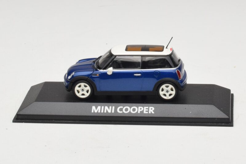 Mini Cooper S R53 Sötétkék Panorámatetővel Minichamps 1:43 MINI021 Diecast