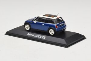 Mini Cooper S R53 Sötétkék Panorámatetővel Minichamps 1:43 MINI021 Diecast – 3. kép a 4-ből