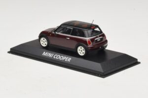 Mini Cooper S R53 Sötétpiros Fekete Tetővel Minichamps 1:43 MINI028 Diecast – 3. kép a 5-ből