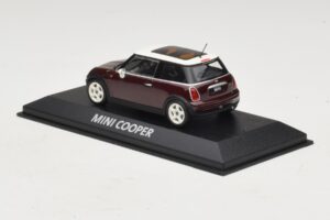 Mini Cooper S R53 Sötétpiros Panorámatetővel Minichamps 1:43 MINI019 Fém – 3. kép a 4-ből