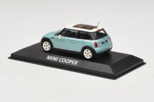 Mini Cooper S R53 Világoskék Metál Panorámatetővel Minichamps 1:43 MINI018 Fém – 3. kép a 4-ből