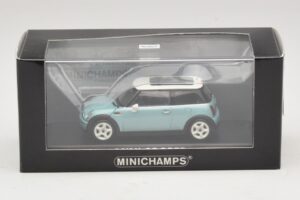 Mini Cooper S R53 Világoskék Metál Panorámatetővel Minichamps 1:43 MINI018 Fém – 4. kép a 4-ből