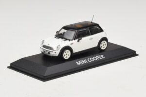 Mini Cooper S R53 Fehér Fekete Tetővel Minichamps 1:43 MINI027 Fém – 2. kép a 4-ből
