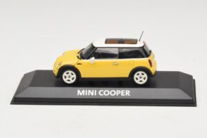 Mini Cooper S R53 Sárga Sárga Panorámatetővel Minichamps 1:43 MINI029 Diecast