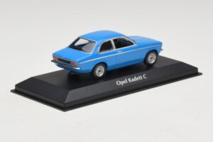 Opel Kadett C Kék Maxichamps 1:43 940045601 Diecast – 2. kép a 5-ből