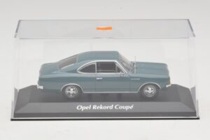 Opel Rekord C Kupé Kék Maxichamps 1:43 940046121 Diecast – 4. kép a 5-ből