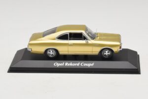 Opel Rekord C Kupé Arany Maxichamps 1:43 940046120 Diecast